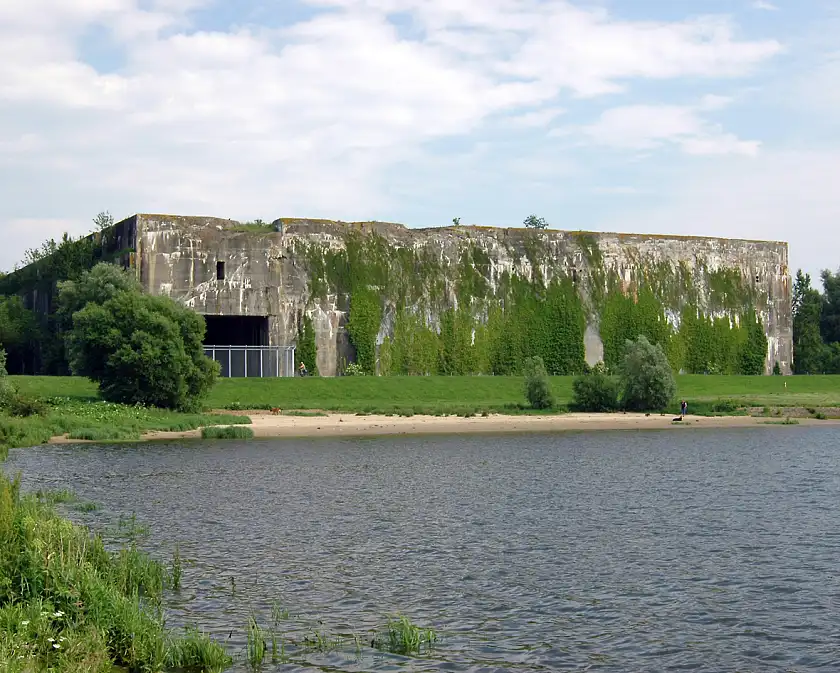 Bunker Südseite, Foto: Harald Schwörer, photein.de