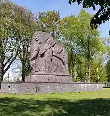 Anti-Kolonial-Denk-mal Elefant