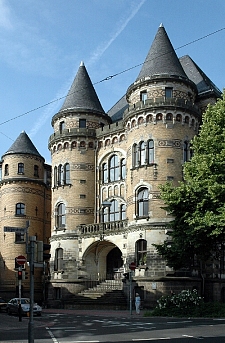 Gerichtsgebäude an der Domsheide, Ansicht Buchtstraße