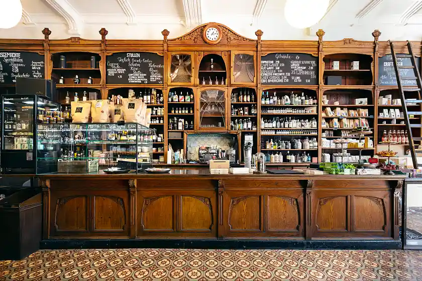 Innenansicht von Holtorfs Heimathaven