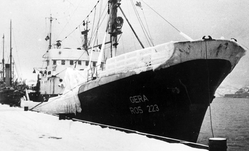 In kalten  Regionen konnte die "GERA" vereisen. Um die Stabilit&auml;t des Schiffes nicht zu gef&auml;hrden, musste das Eis rasch abgeschlagen werden.