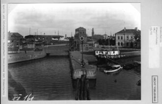 3. historisches Bild von Brückenanlage zwischen Altem und Neuem Hafen