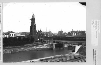 1. historisches Bild von Oberfeuer am Neuen Hafen