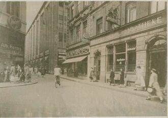 1. historisches Bild von Karstadt Warenhaus