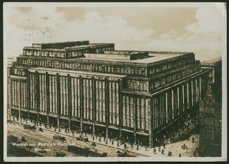 1.  von Karstadt Warenhaus