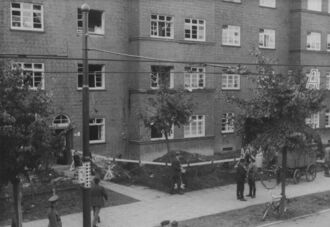 5. historisches Bild von Wohnanlagen der Bauhütte 