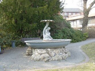 1. historisches Bild von Wätjens Landgut, Brunnen