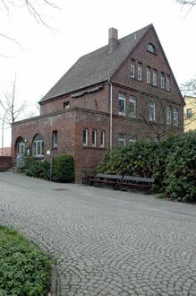 4. aktuelles Bild von Wulsdorfer Friedhof, Gärtnerwohnhaus