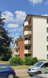 1. aktuelles Bild von Behéryczhausen, Wohnblock B