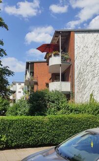 1. aktuelles Bild von Behéryczhausen, Wohnblock C